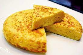 TAPA DE TRUITA DE PATATES AMB PA AMB TOMÀQUET